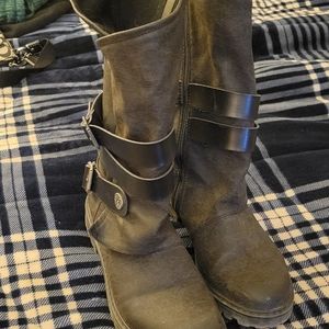 Black and gray boots
